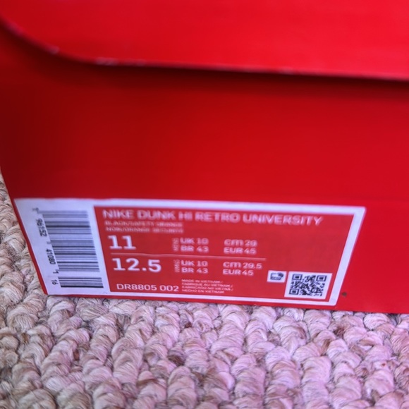 Nike Dunk Hi Retro University - Picture 4 of 11